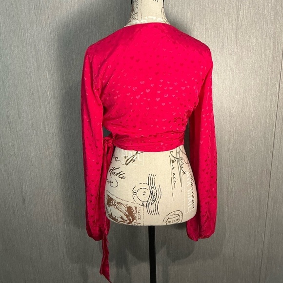NWOT Elegant Pink Wrap Blouse Size Small - Picture 13 of 16